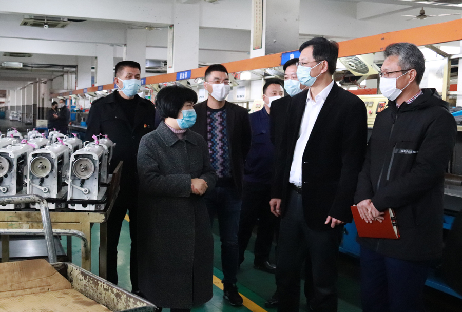 落實兩手抓、兩戰(zhàn)贏，陳輝到美機開展下企業(yè) “三服務(wù)”